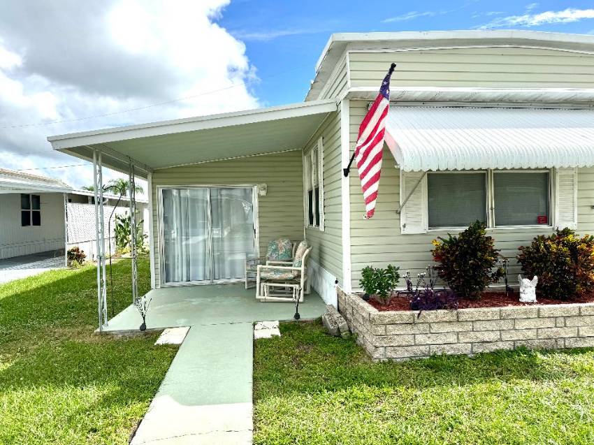 91 Orange Manor Drive a Winter Haven, FL Mobile or Manufactured Home for Sale
